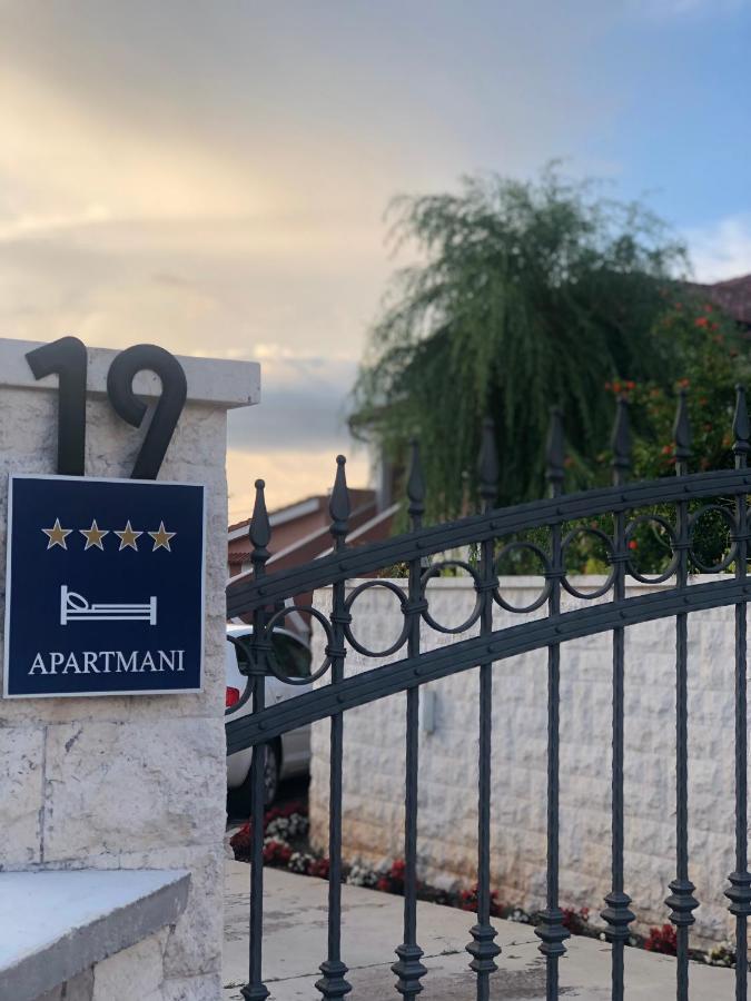 שיבניק Apartments Antonia מראה חיצוני תמונה