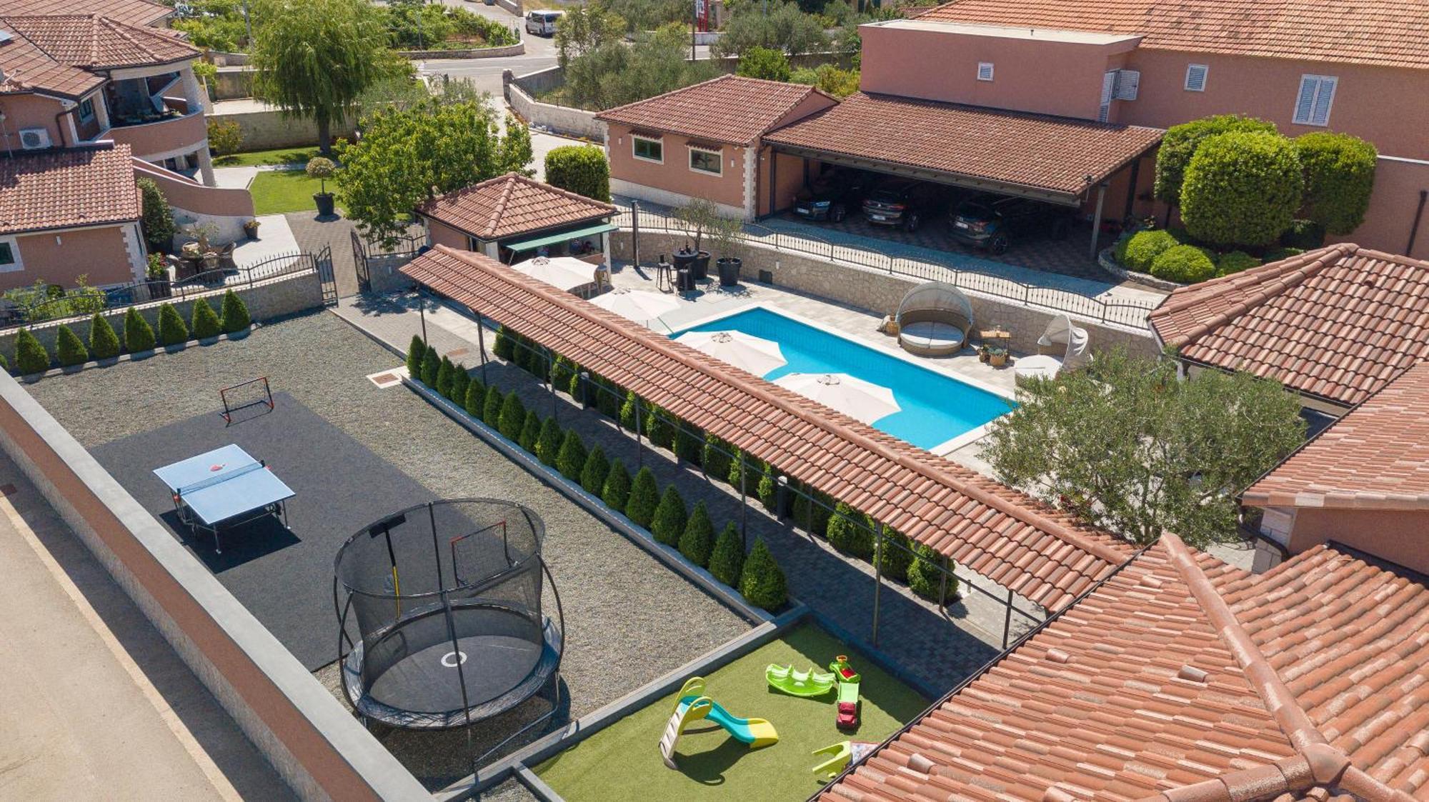 שיבניק Apartments Antonia מראה חיצוני תמונה